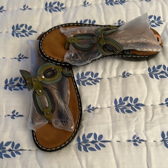 Naturalizer Shoes - NATURALIZER  SANDALS- NWT